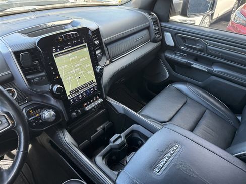 Used 2020 RAM 1500 Limited w/ Black Appearance Package AWD/4WD image 29