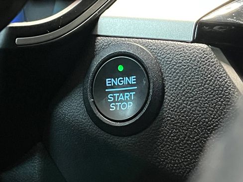 Used 2022 Ford Escape SEL w/ Technology Package FWD image 28