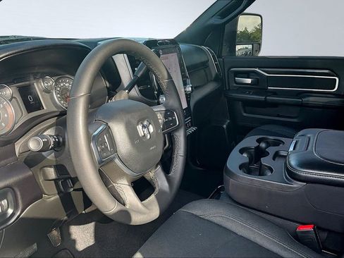 Used 2025 RAM 2500 Big Horn AWD/4WD image 19