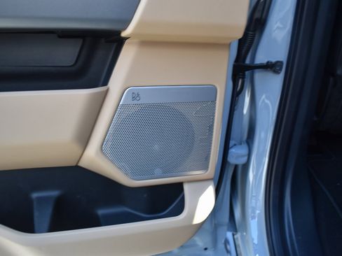 Used 2025 Ford F450 Lariat w/ FX4 Off-Road Package image 17