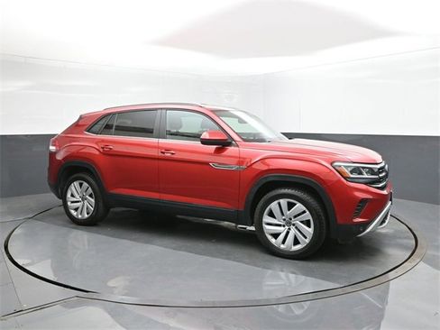 Used 2021 Volkswagen Atlas Cross Sport SE image 17