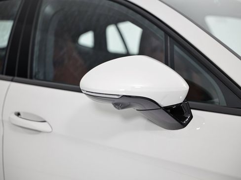 New 2026 Porsche Panamera 4 image 16