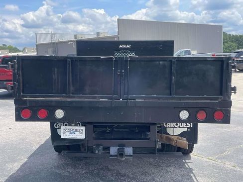Used 2019 Ford F550 4x4 Regular Cab Super Duty w/ XL Value Package image 5