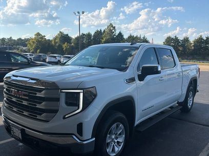 Used 2024 GMC Sierra 1500 SLE