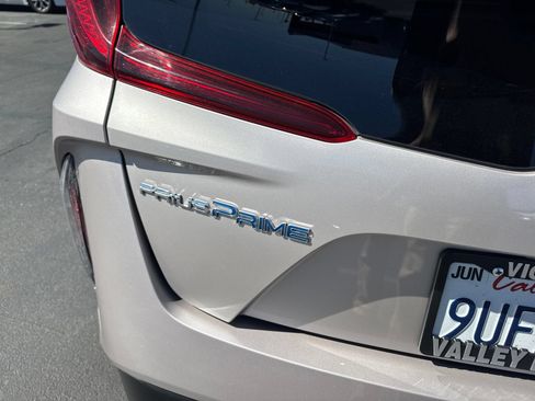 Used 2022 Toyota Prius Prime XLE FWD image 9