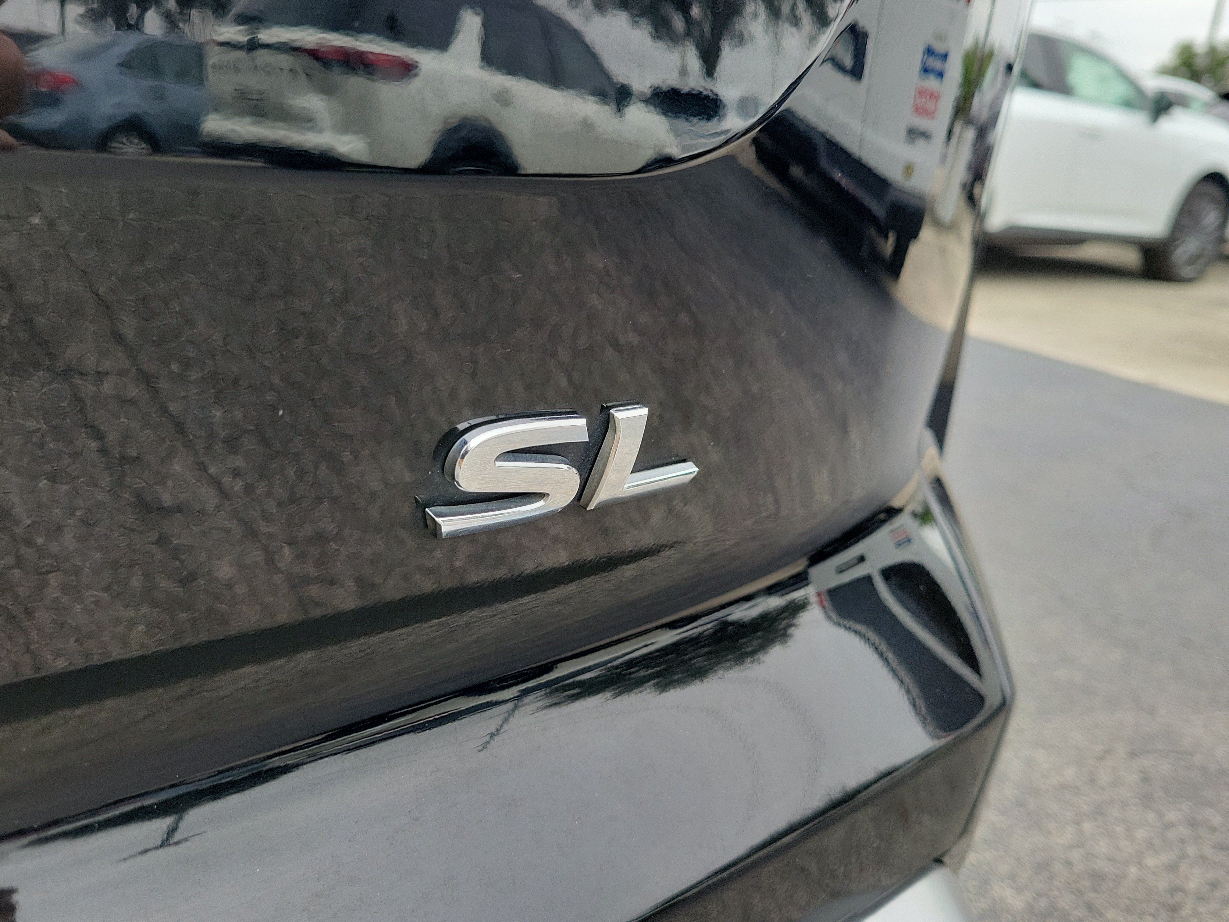 Certified 2025 Nissan Pathfinder SL FWD image 8