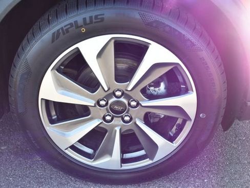 Used 2024 Ford Escape Platinum AWD/4WD image 47