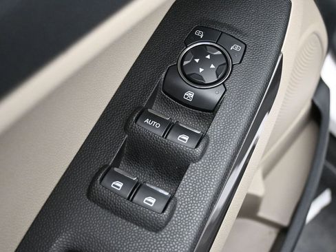 Used 2020 Ford EcoSport SE image 22