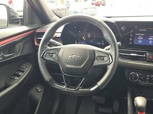Used 2025 Chevrolet TrailBlazer RS w/ Convenience Package AWD/4WD image 35
