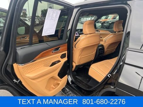 Used 2022 Jeep Grand Cherokee Summit AWD/4WD image 29
