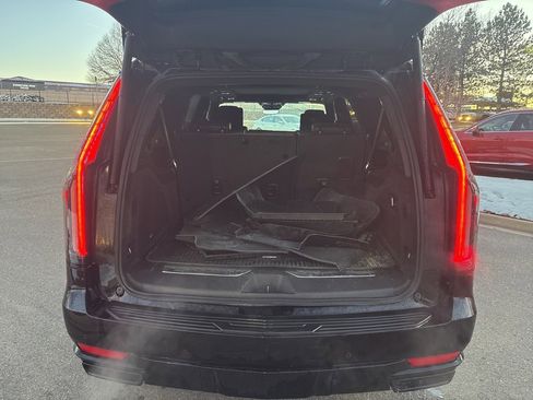 Used 2021 Cadillac Escalade ESV Sport Platinum image 19