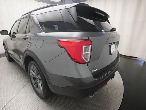 Used 2024 Ford Explorer XLT w/ Equipment Group 202A AWD/4WD image 36