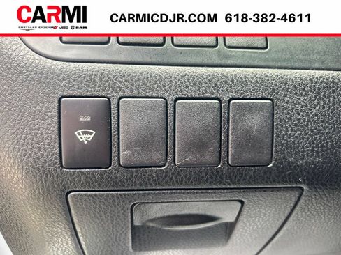 Used 2019 Toyota Highlander LE FWD image 13