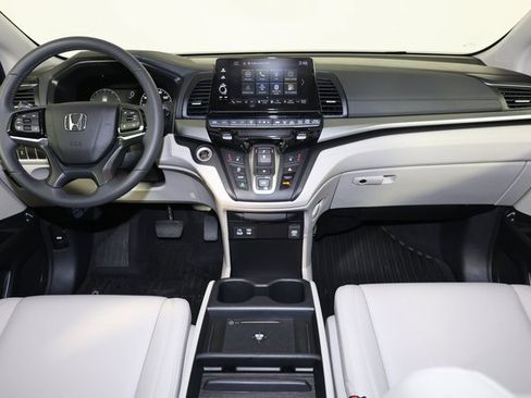 Used 2026 Honda Odyssey EX-L image 10