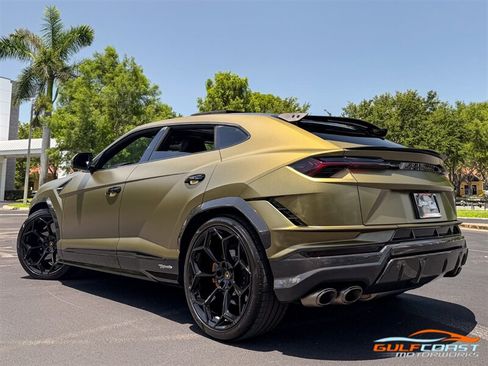 Used 2024 Lamborghini Urus Performante AWD/4WD image 47