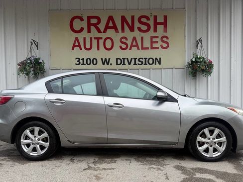 Used 2010 MAZDA MAZDA3 i Touring FWD image 5