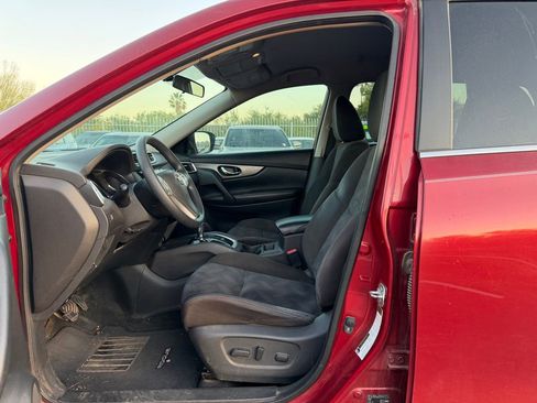 Used 2015 Nissan Rogue SV image 7