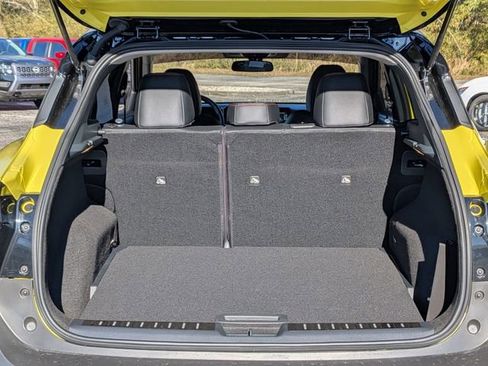 Used 2026 Nissan Kicks SR w/ Illumination Package image 26