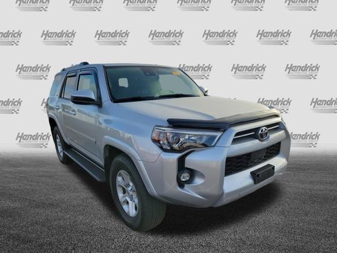Used 2024 Toyota 4Runner SR5 RWD image 2