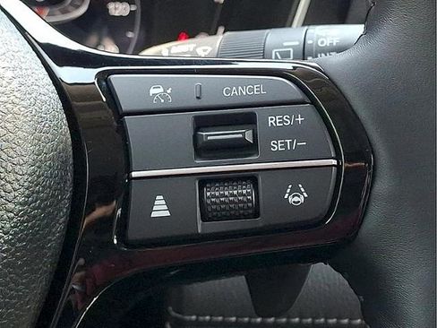 Used 2023 Honda Pilot Elite image 23