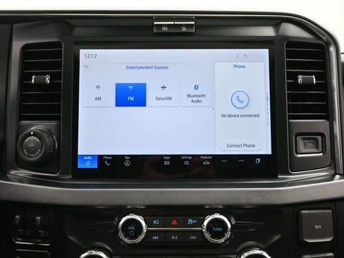 Used 2025 Ford F250 Platinum w/ Tremor Off-Road Package image 36