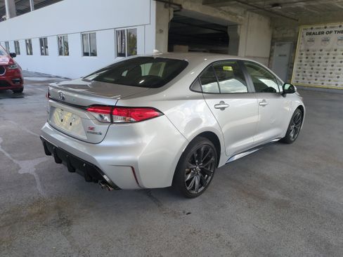 Used 2024 Toyota Corolla SE image 5