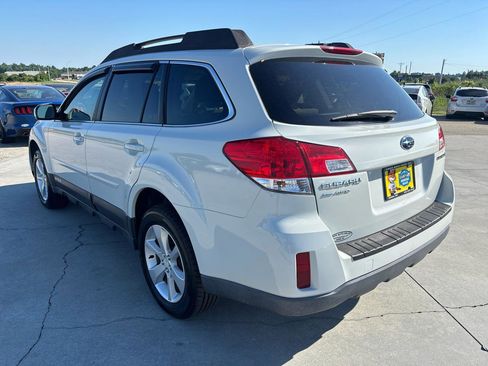 Used 2013 Subaru Outback 2.5i Premium w/ All-Weather Pkg AWD/4WD image 6