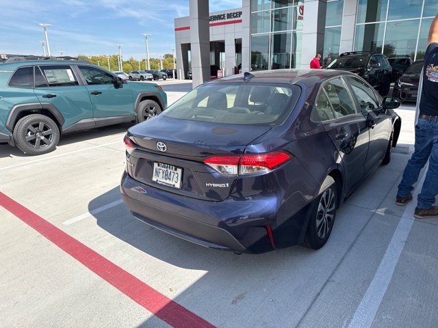 Used 2021 Toyota Corolla LE w/ Carpet Mat Package (TMS) FWD image 8