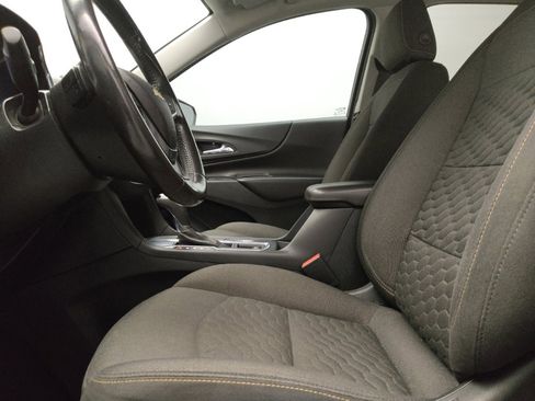 Used 2020 Chevrolet Equinox LT FWD image 17