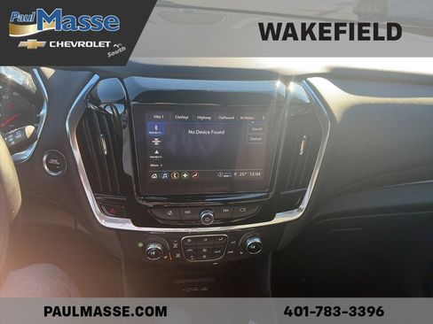 Used 2023 Chevrolet Traverse LT w/ Rear Camera Mirror Package image 8