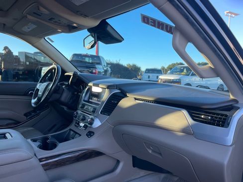 Used 2018 GMC Yukon SLT w/ Premium Edition image 29