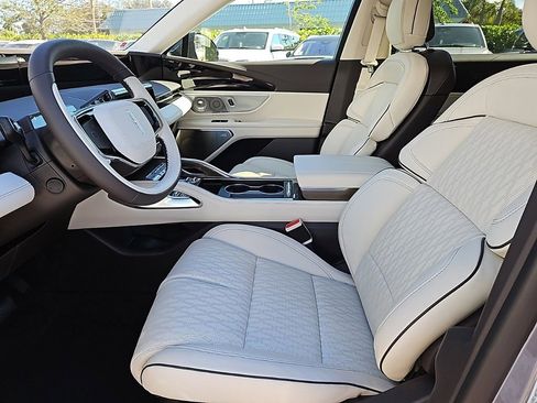 New 2025 Lincoln Nautilus Black Label image 17