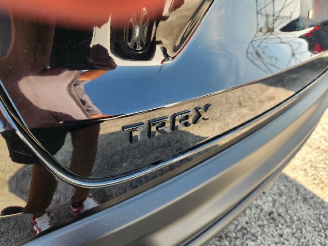 Used 2024 Chevrolet Trax LS FWD image 9