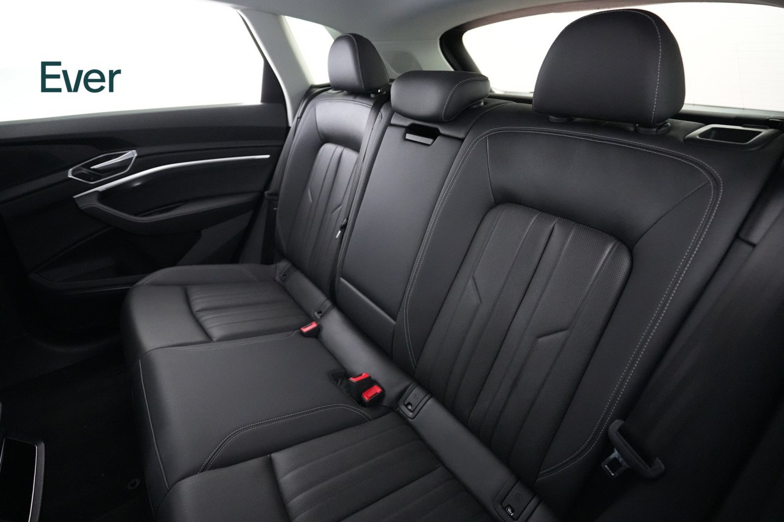 Used 2019 Audi e-tron Premium Plus AWD/4WD image 24