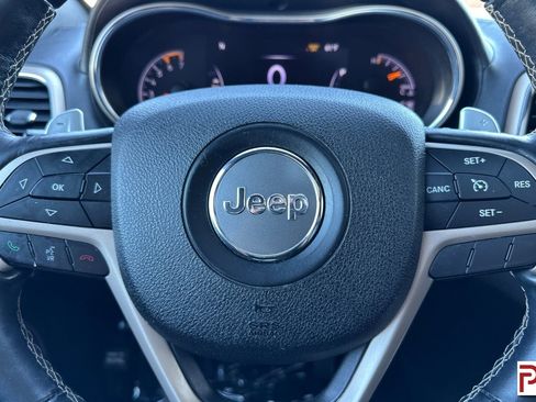 Used 2017 Jeep Grand Cherokee Overland image 27