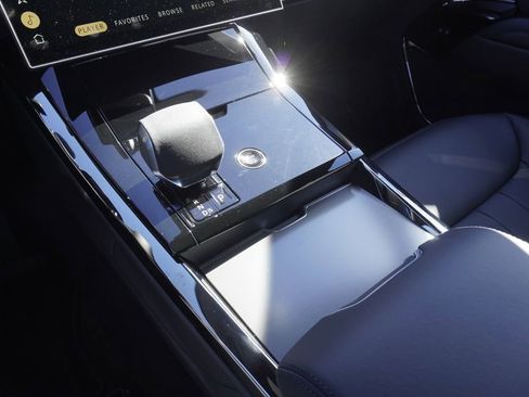 New 2025 Land Rover Range Rover Sport SE image 14