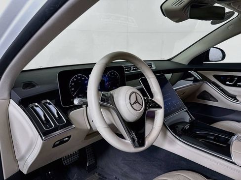 Used 2022 Mercedes-Benz S 500 4MATIC image 9