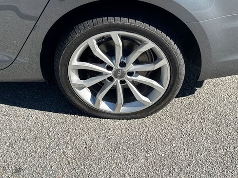 Used 2019 Audi A4 2.0T Premium w/ Convenience Package image 19