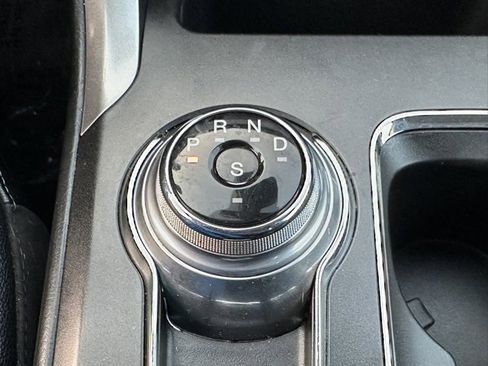 Used 2019 Ford Fusion SEL image 34