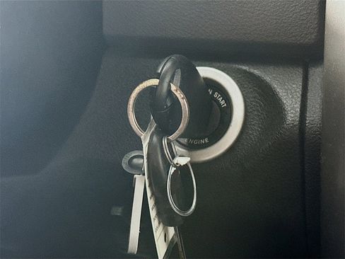 Used 2016 RAM 1500 Big Horn image 27