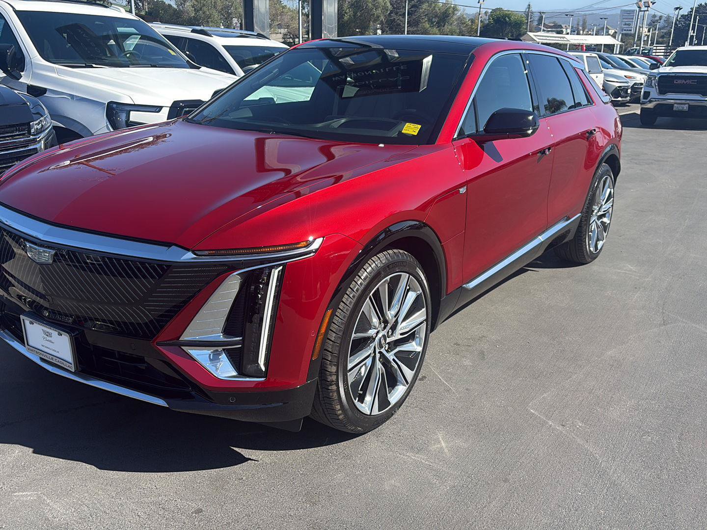 Used 2026 Cadillac Lyriq Signature Luxury w/ Nappa Leather Package AWD/4WD image 1
