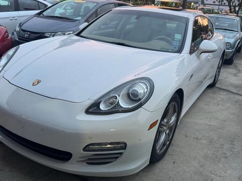 Used 2011 Porsche Panamera 4 image 1