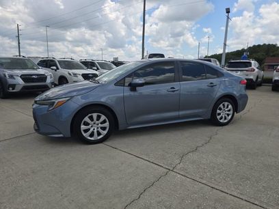 Used 2025 Toyota Corolla LE