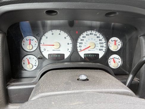 Used 2005 Dodge Ram 1500 Truck ST w/ ST Value Group AWD/4WD image 14