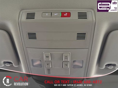 Used 2024 Volkswagen Jetta SE FWD image 15