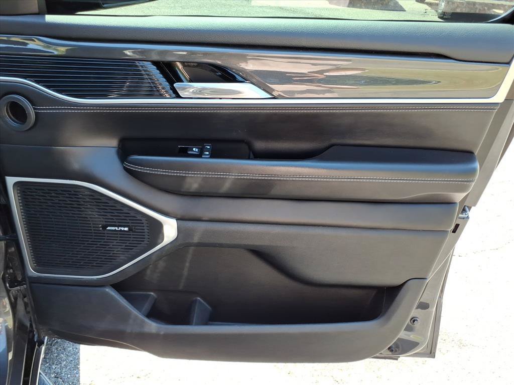 Used 2022 Jeep Wagoneer Series I w/ Convenience Group I AWD/4WD image 14