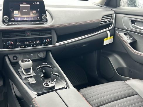 New 2026 Nissan Rogue SV w/ Rock Creek Premium Package AWD/4WD image 24