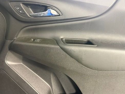 Used 2024 Chevrolet Equinox LT FWD image 31