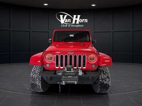 Used 2016 Jeep Wrangler Unlimited Sahara w/ Connectivity Group image 9