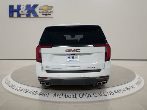 Used 2025 GMC Yukon AT4 Ultimate w/ LPO, Floor Liner Package AWD/4WD image 5
